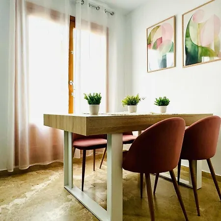 Abat 2 Cool & Wide Flat Next To The Cathedral Daire